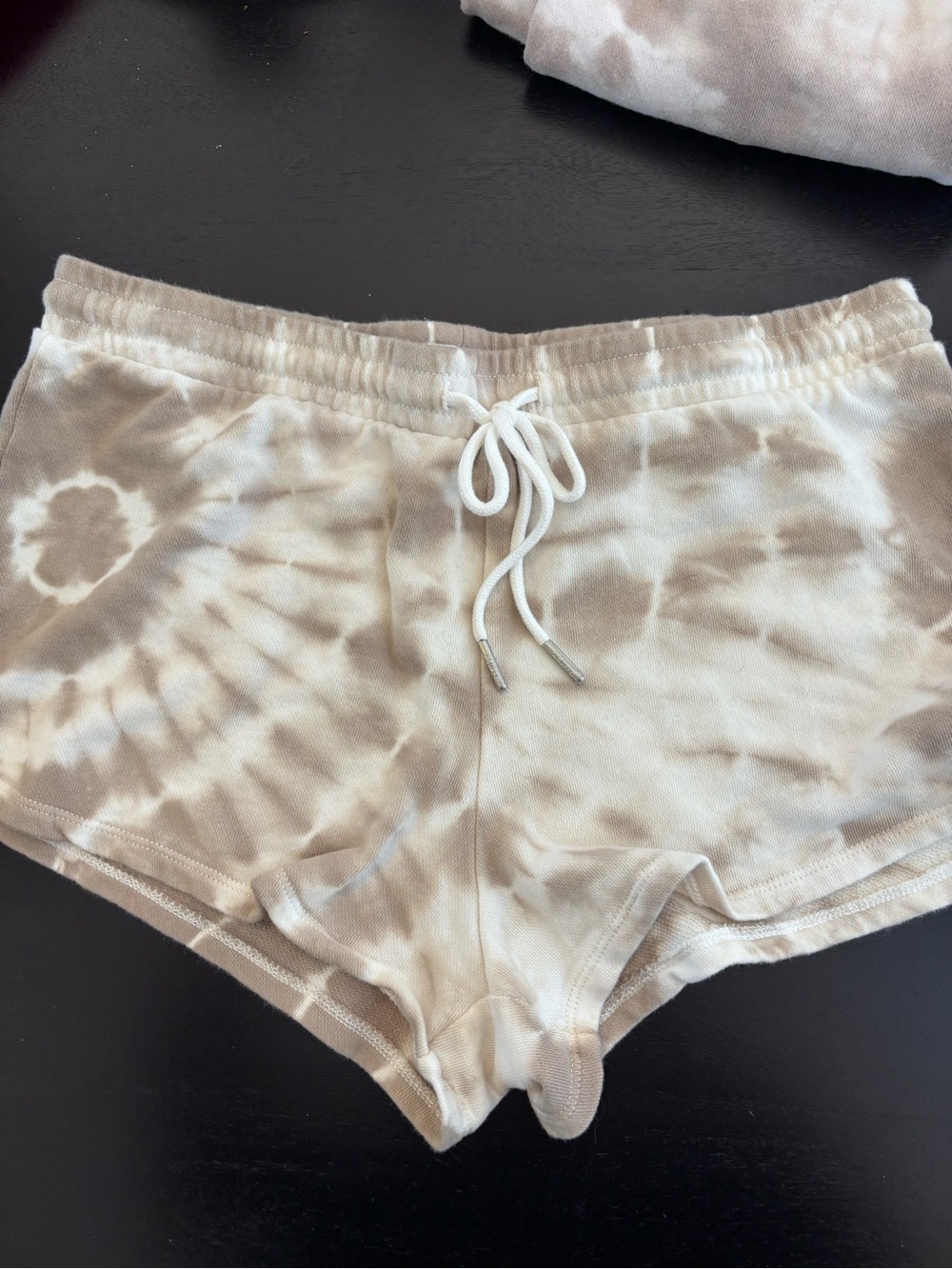 Z Supply Tie-Dye Lounge Shorts - Cream Taupe
